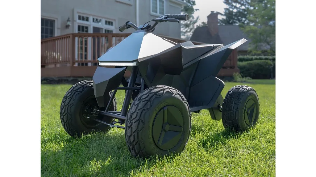 Deti ovládajú cesty s pomocou nového modelu Cyberquad.