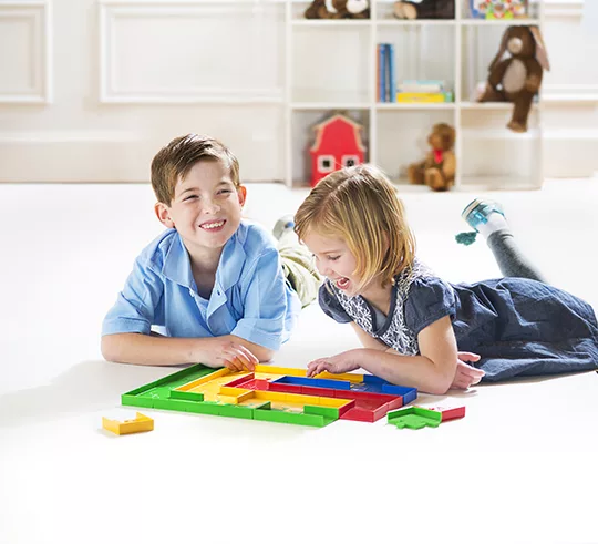 Pani Rachel sa spojí so spoločnosťou Spin Master na návrh vzdelávacích hračiek