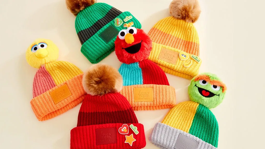 Deti sa nebudú cítiť chladno v čiapkach zo Sesame Street od Love Your Melon