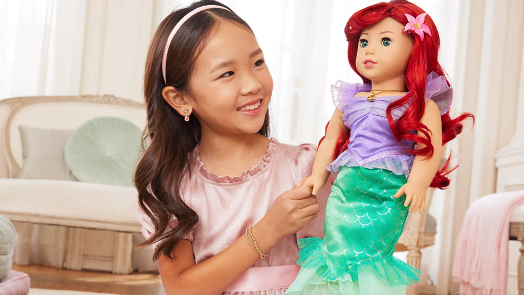 Ukážka hry: Bábika princezná Ariel od Mattel American Girl