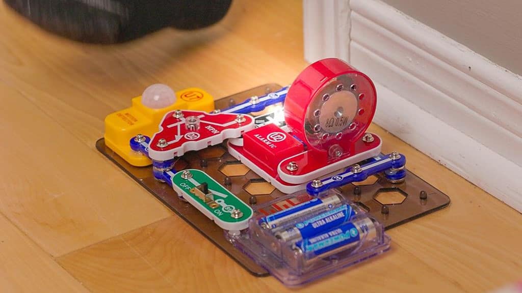 Snap Circuits špionážna hracia súprava