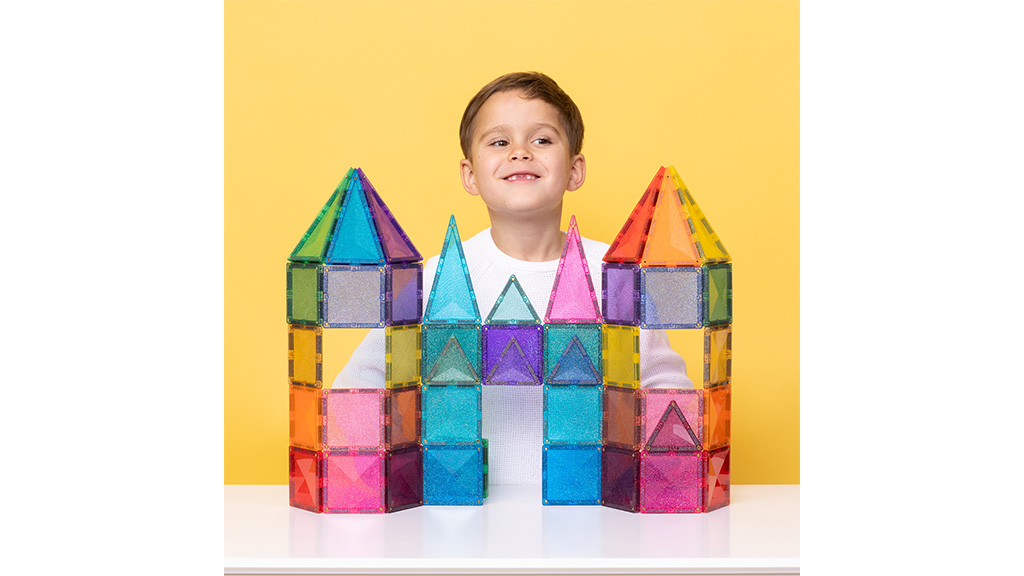 Tvoj herný čas žiari a trbliece sa s novými trblietavými balíčkami Connetix