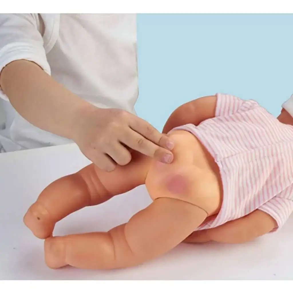 Nenuco: Interaktívna bábika Sára s doplnkami kép 7