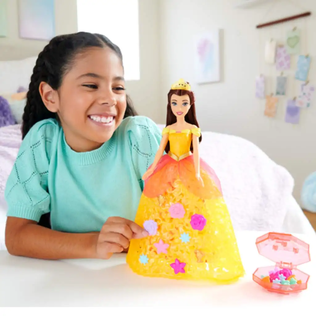 Disney Princezné: Kvetinová magia Belle bábika s doplnkami - Mattel kép 5