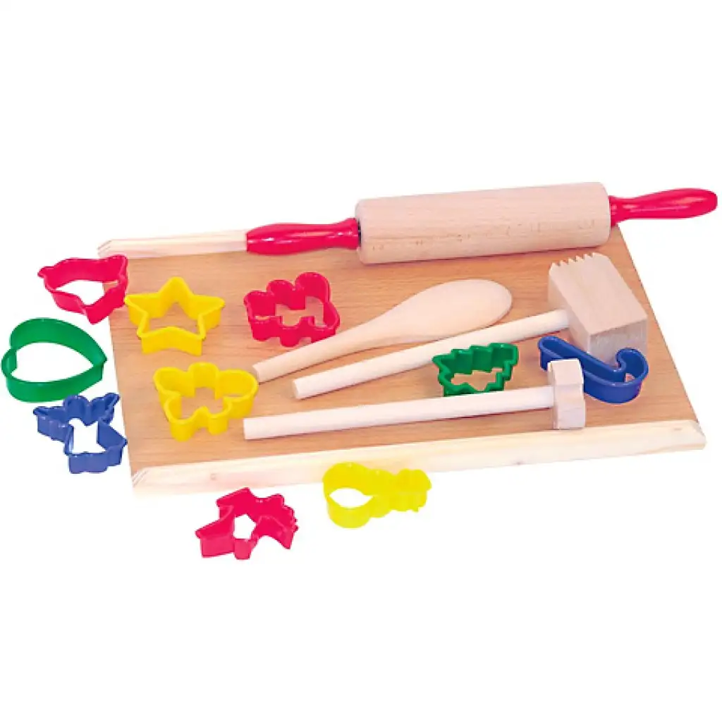 Drevené kuchynské náradia a formičky 15 dielová sada