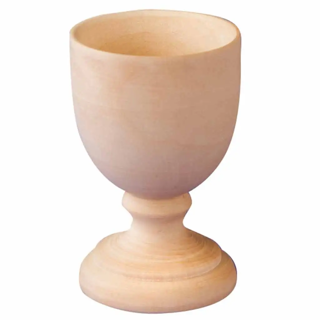 PlayBox: Dekorovateľný držiak na vajíčka z prírodného dreva, priemer 42 mm, výška 65 mm, balenie 10 ks.