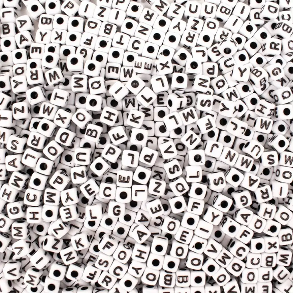 PlayBox: Mini písmenkové navliekacie 1000 ks korálkový balíček