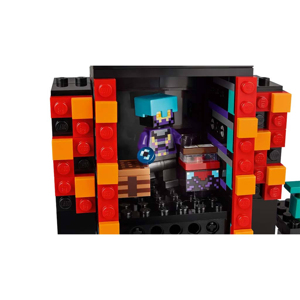 LEGO® Minecraft: A Bevégzőtorony (21279) kép 5
