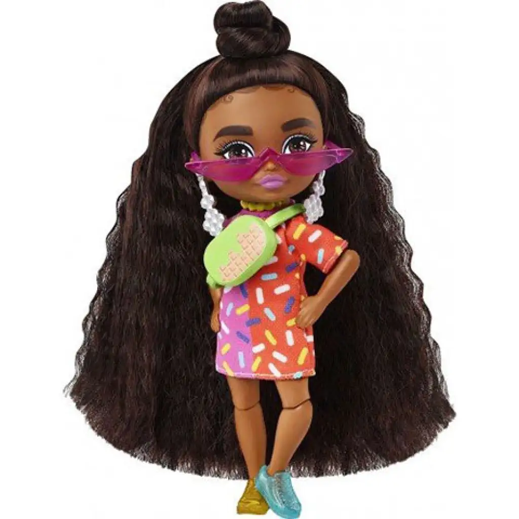 Barbie Extravagáns mini baba felemás cipőben - Mattel kép 3