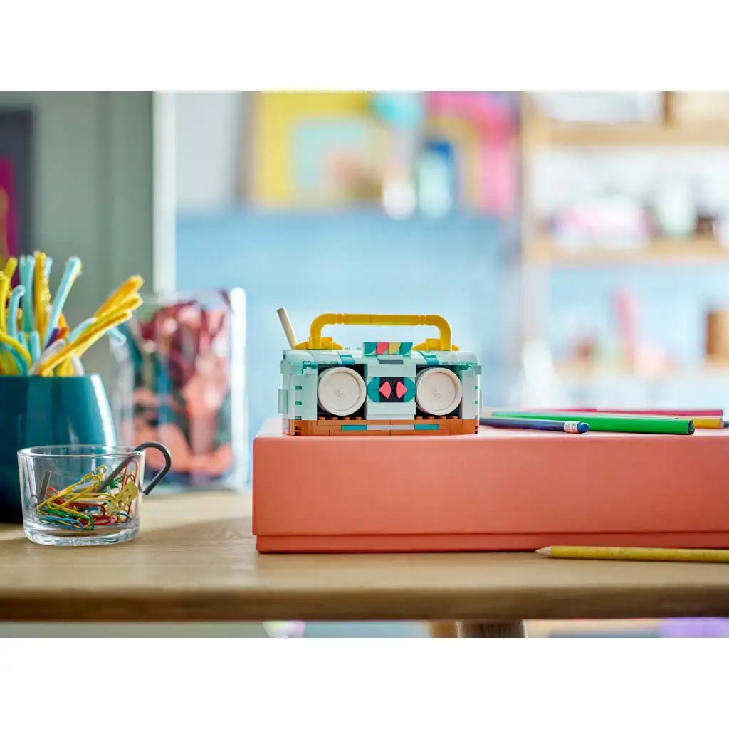 LEGO® Creator: Retro kolieskové korčule (31148) kép 3