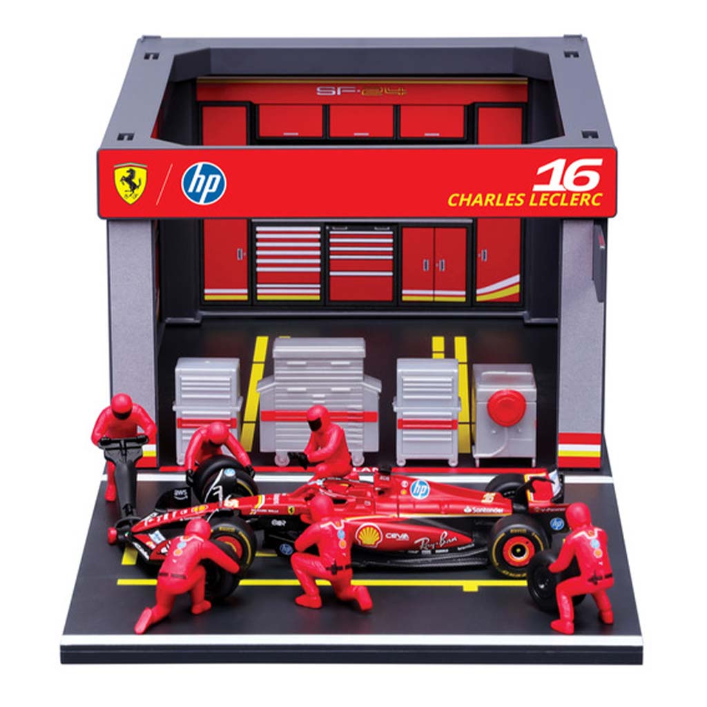 Bburago: F1 pretekárske auto 1/43 – Ferrari SF-24 boxová ulička kép 2