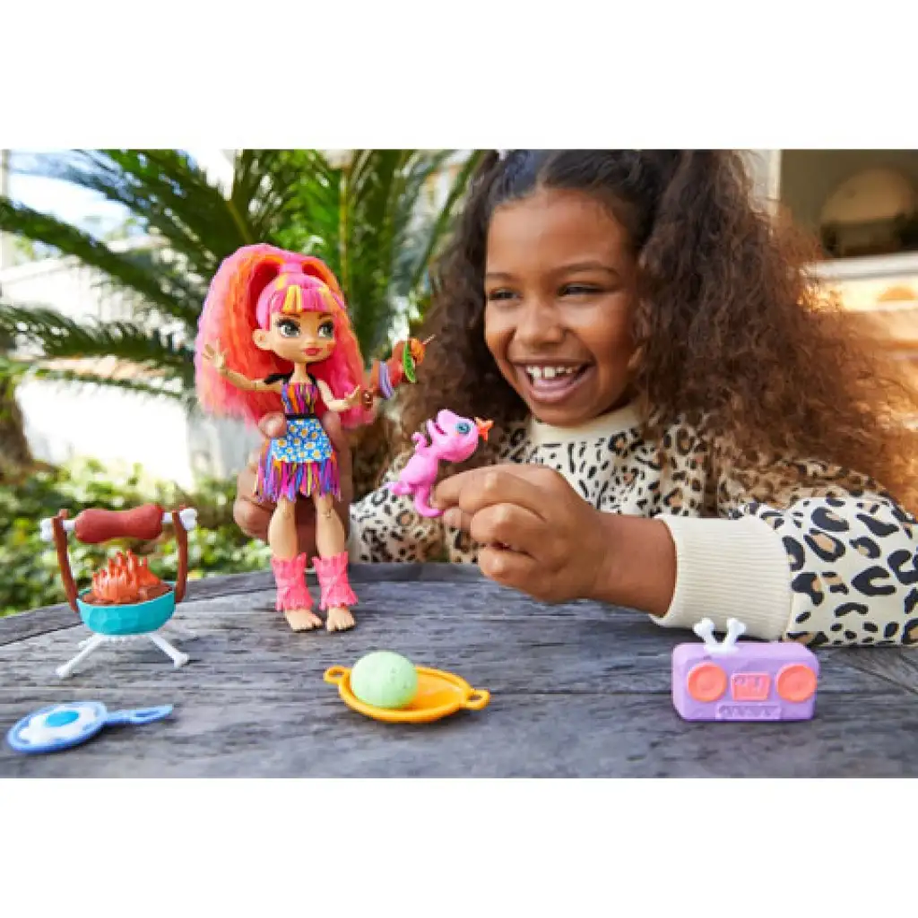 Cave Club: Emberly játékszett kiegészítőkkel - Mattel kép 4
