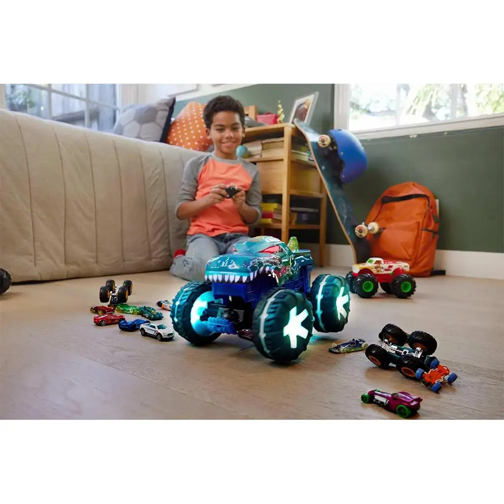 Hot Wheels Monster Trucks: Diaľkovo ovládané interaktívne Mega Wrex monster autíčko - Mattel kép 3