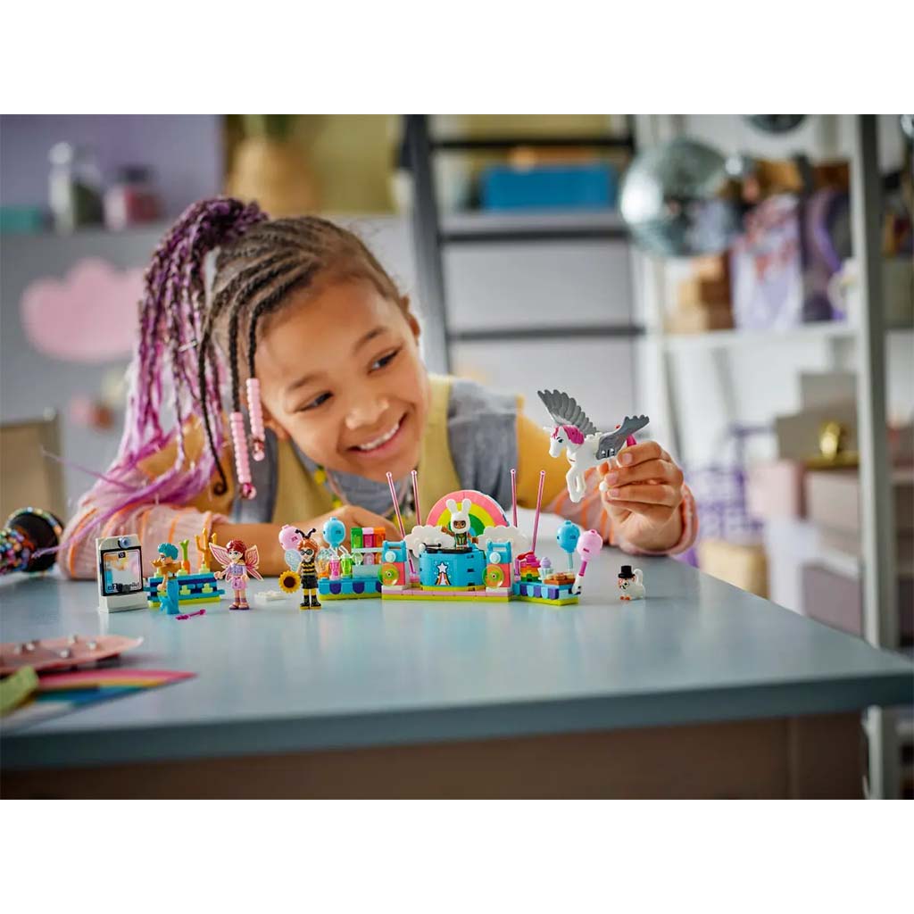 LEGO® Friends: Maškarný bál s jednorožcom a vílou (42661) kép 7