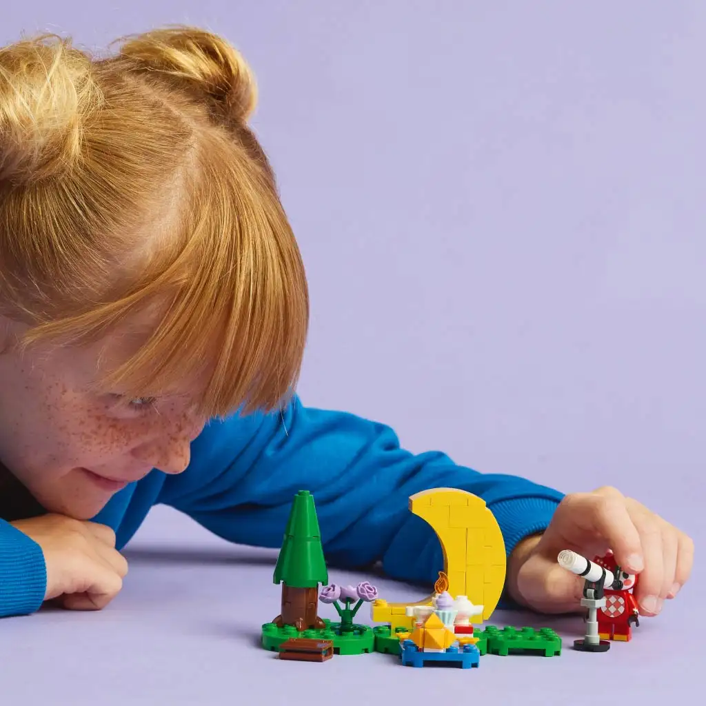 LEGO® Animal Crossing™: Pozorovanie hviezd s Celeste (77053) kép 3