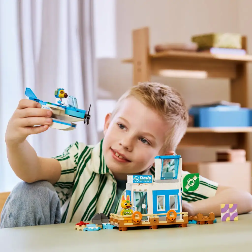 LEGO® Animal Crossing™: Lietaj na palube Dodo Airlines (77051) kép 3