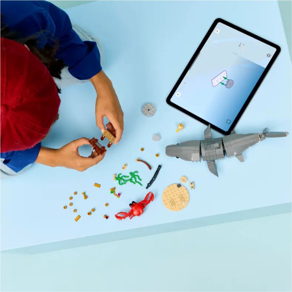 LEGO® Creator: Nebezpečný žralok s truhlou pokladov (31381) kép 5
