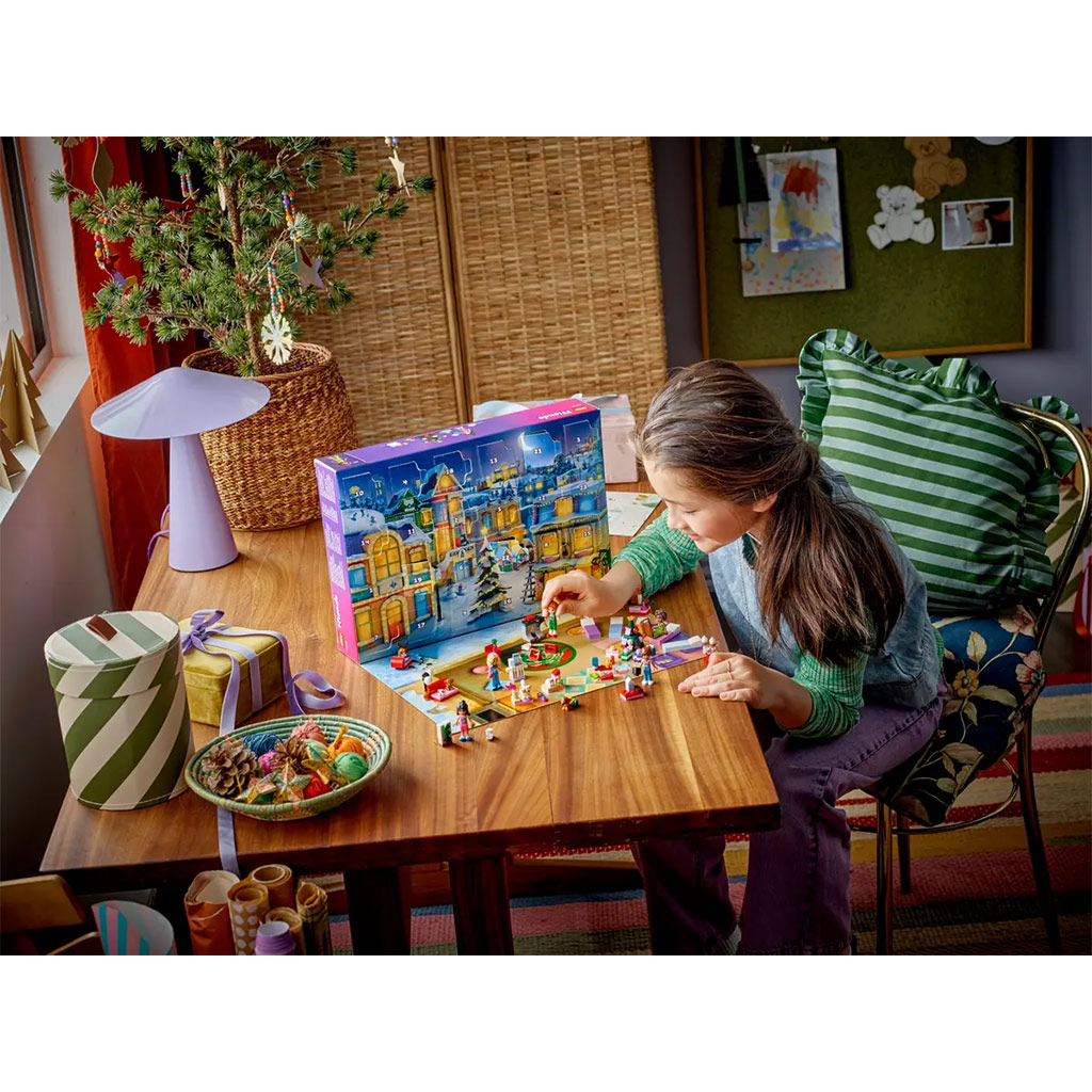 LEGO® Friends: Adventný kalendár 2025 (42668) kép 7