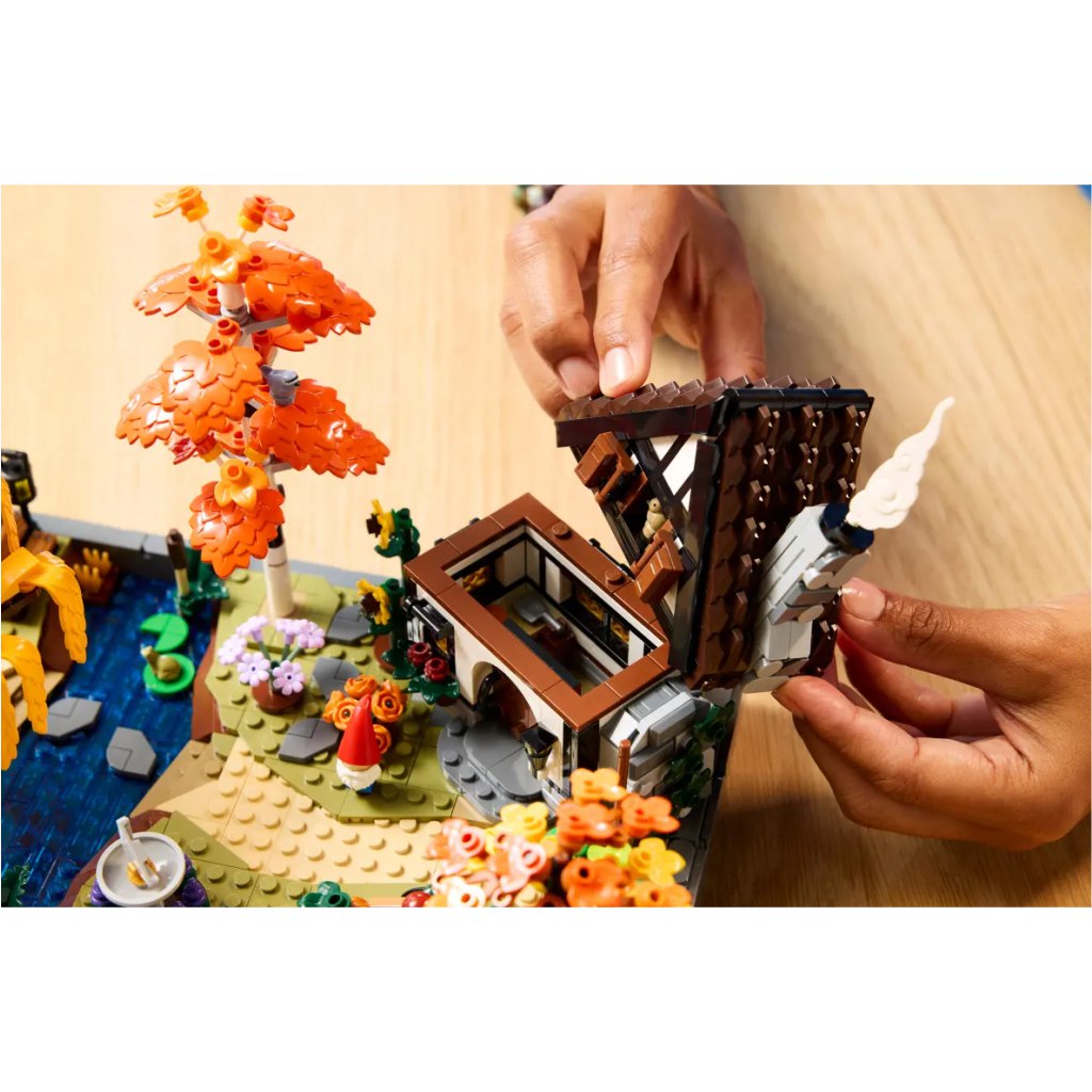 LEGO® Icons: Jesenná záhrada s domčekom (11372) kép 5