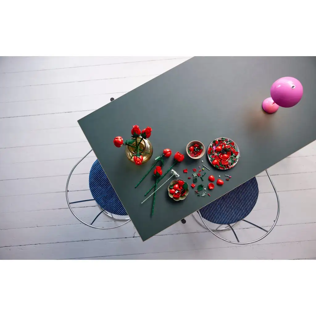 LEGO® Icons: Kytica ruží (10328) kép 3