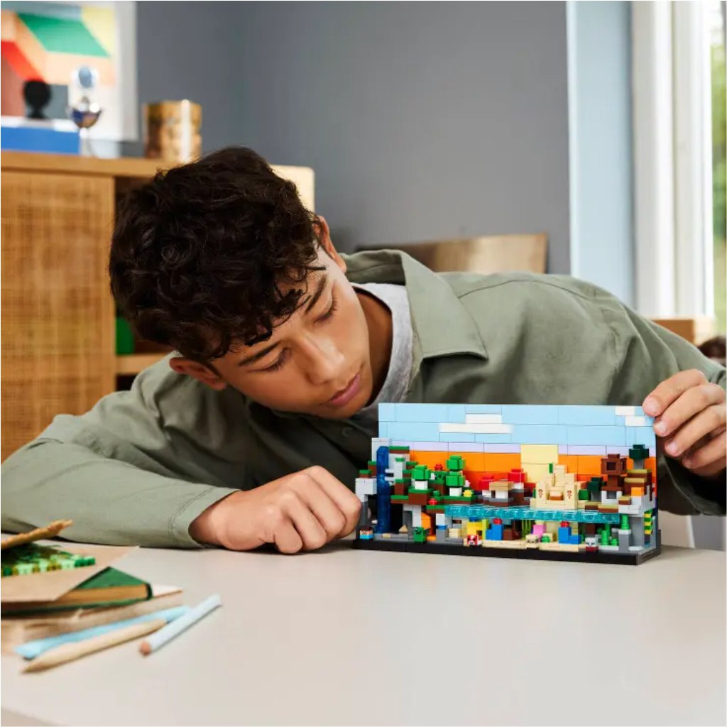 LEGO® Minecraft: Minibiomy (21589) kép 4