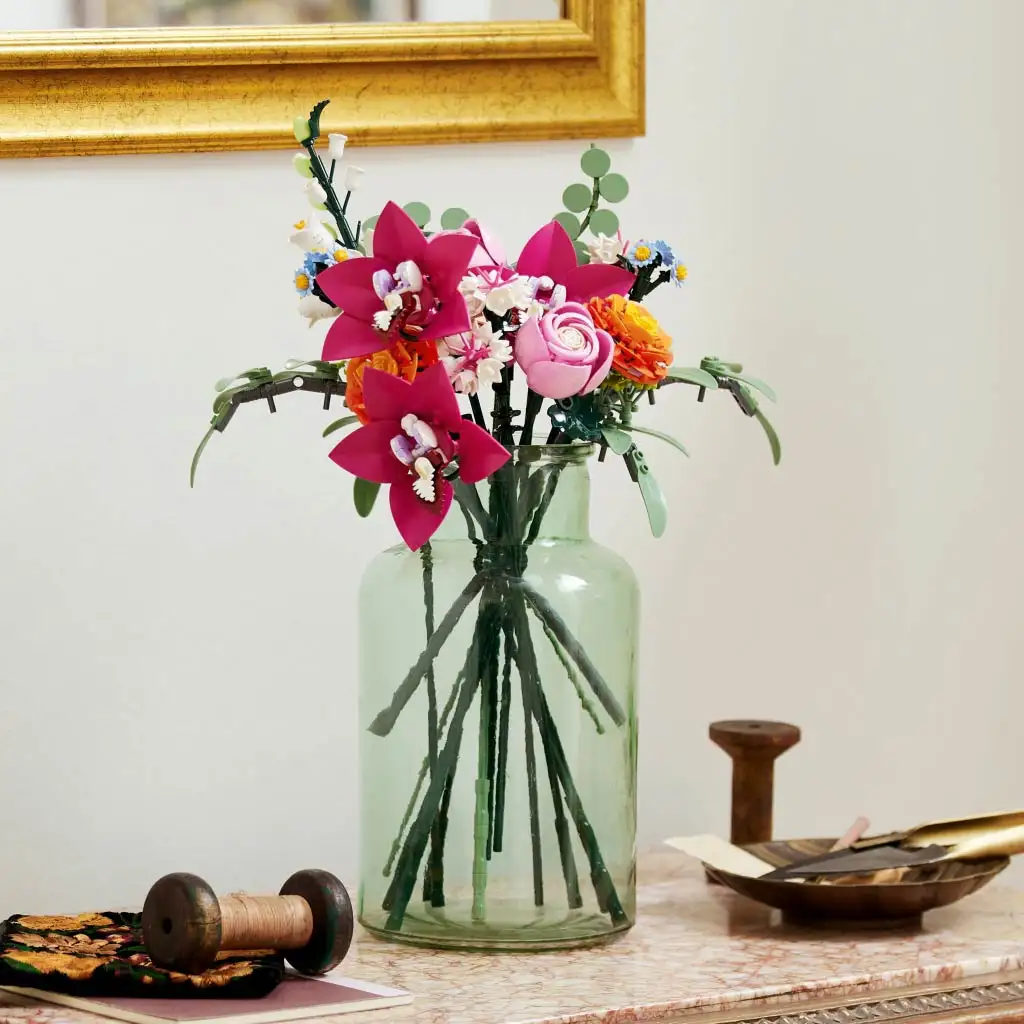 LEGO®: Kytica ružových kvetov (10342) kép 4