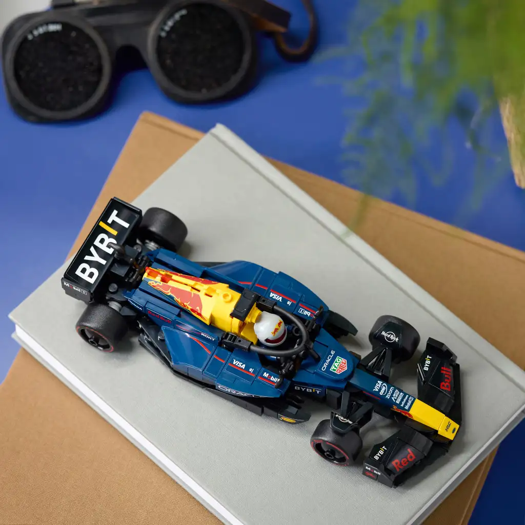 LEGO® Speed Champions: Oracle Red Bull Racing RB20 F1® pretekárske auto (77243) kép 4