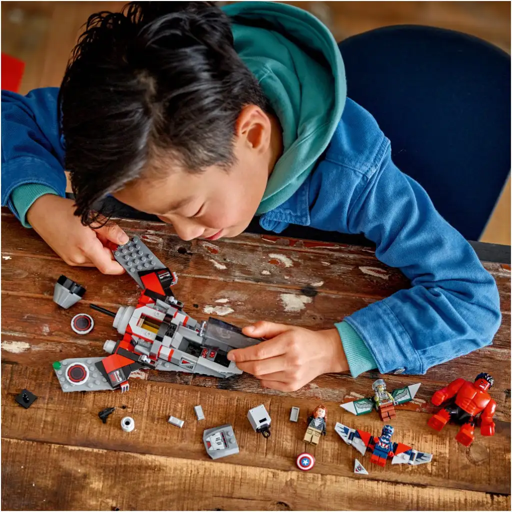 LEGO® Marvel: Kapitán Amerika vs. Červený Hulk bitka (76292) kép 7