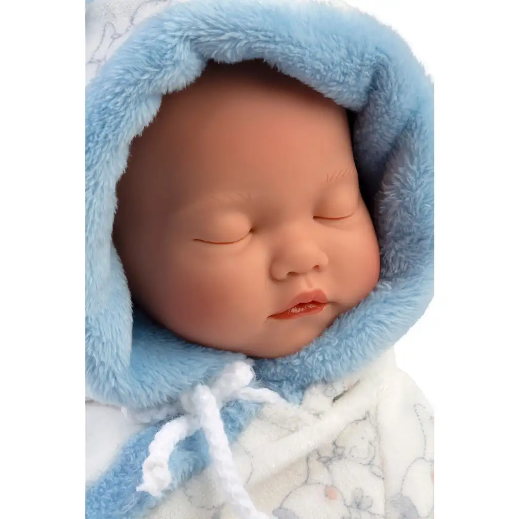 Llorens: Chlapčenská bábika bábätko v mäkkej pyžame s motívom bociana 31 cm kép 4