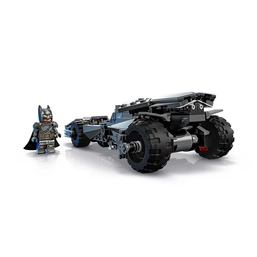 LEGO® Marvel: Batman proti Supermanovi™: Batmobil™ (76331) kép 2