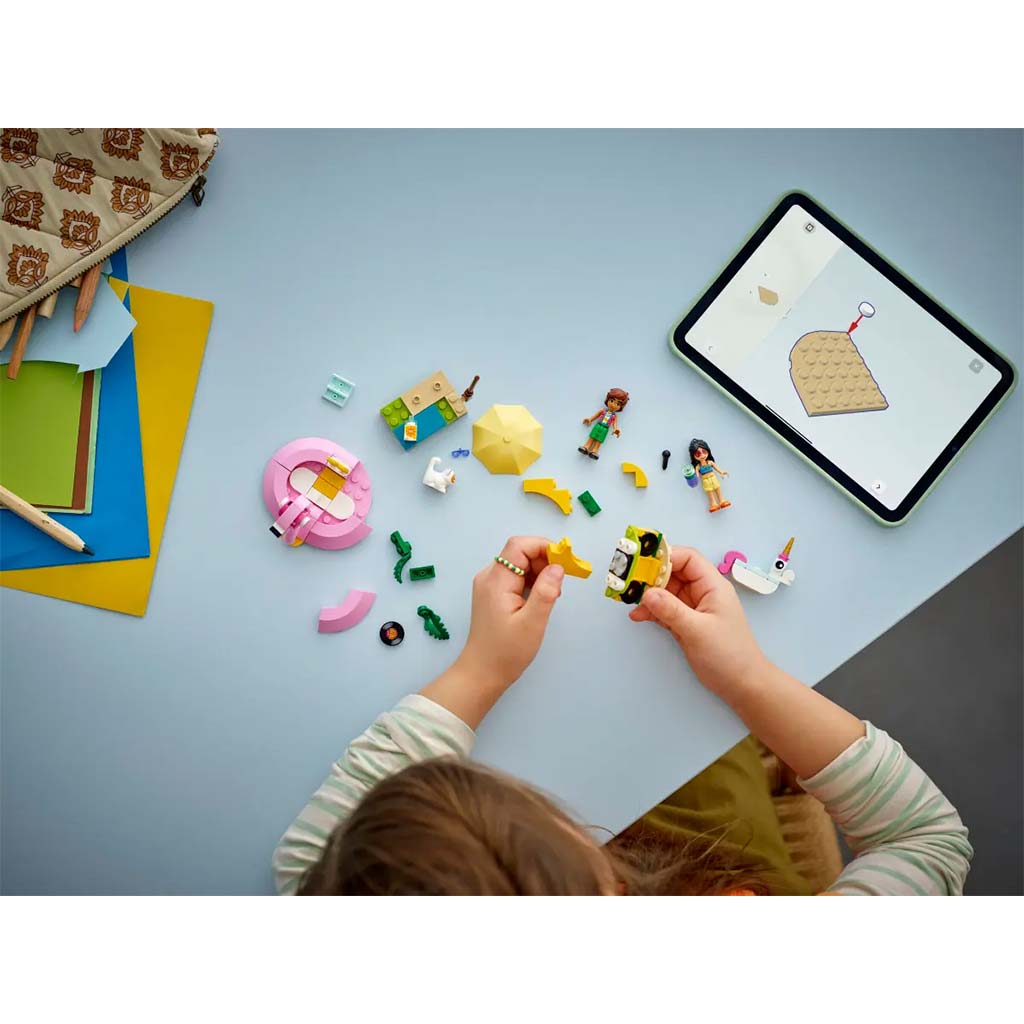 LEGO® Friends: Párty pri bazéne s plameniakom a jednorožcom (42658) kép 8