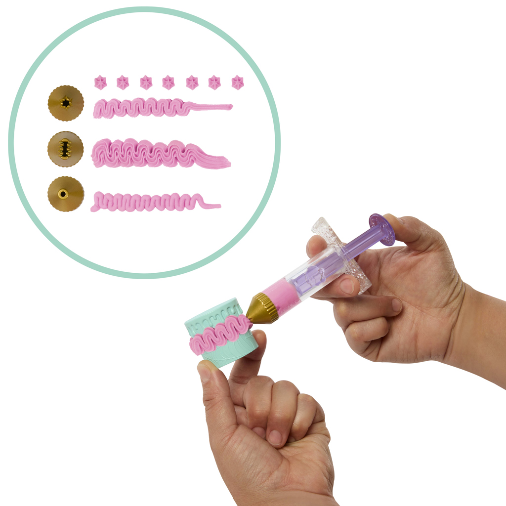 Monster High: Strašidelne sladké narodeniny – herná súprava na zdobenie torty s bábikou Clawdeen Wolf - Mattel kép 4