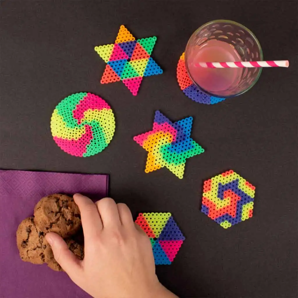 PlayBox: 5mm MIDI neonové farby, žehliace korálky v dóze, balenie 20 000 ks. kép 3