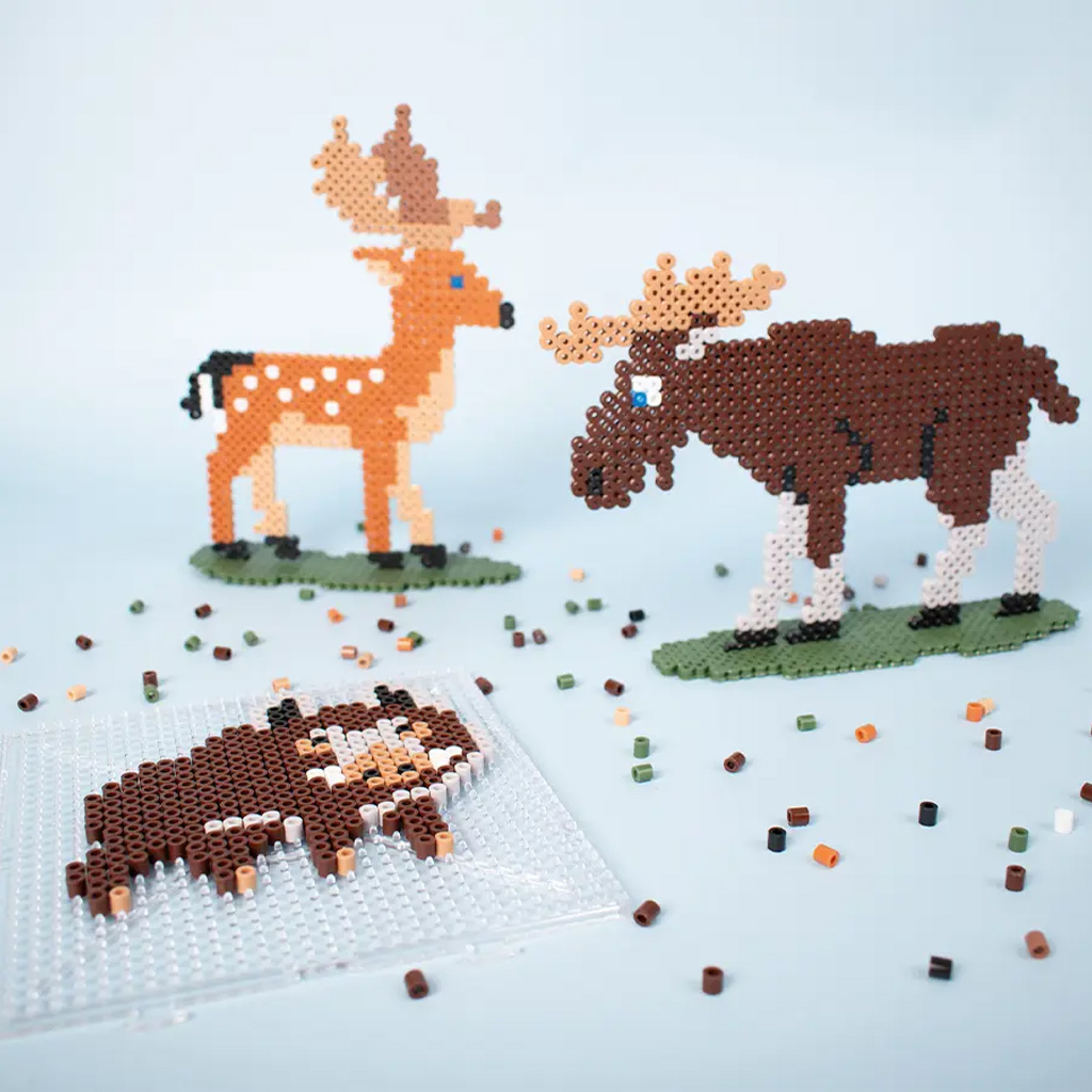 PlayBox: 5 mm MIDI žehliteľné koráliky, sada 2400 ks - Lesné zvieratá kép 2