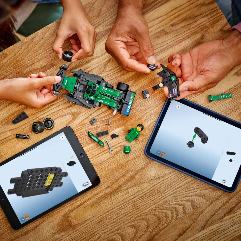 LEGO® Speed Champions: Aston Martin Aramco F1® AMR24 pretekárske auto (77245) kép 3