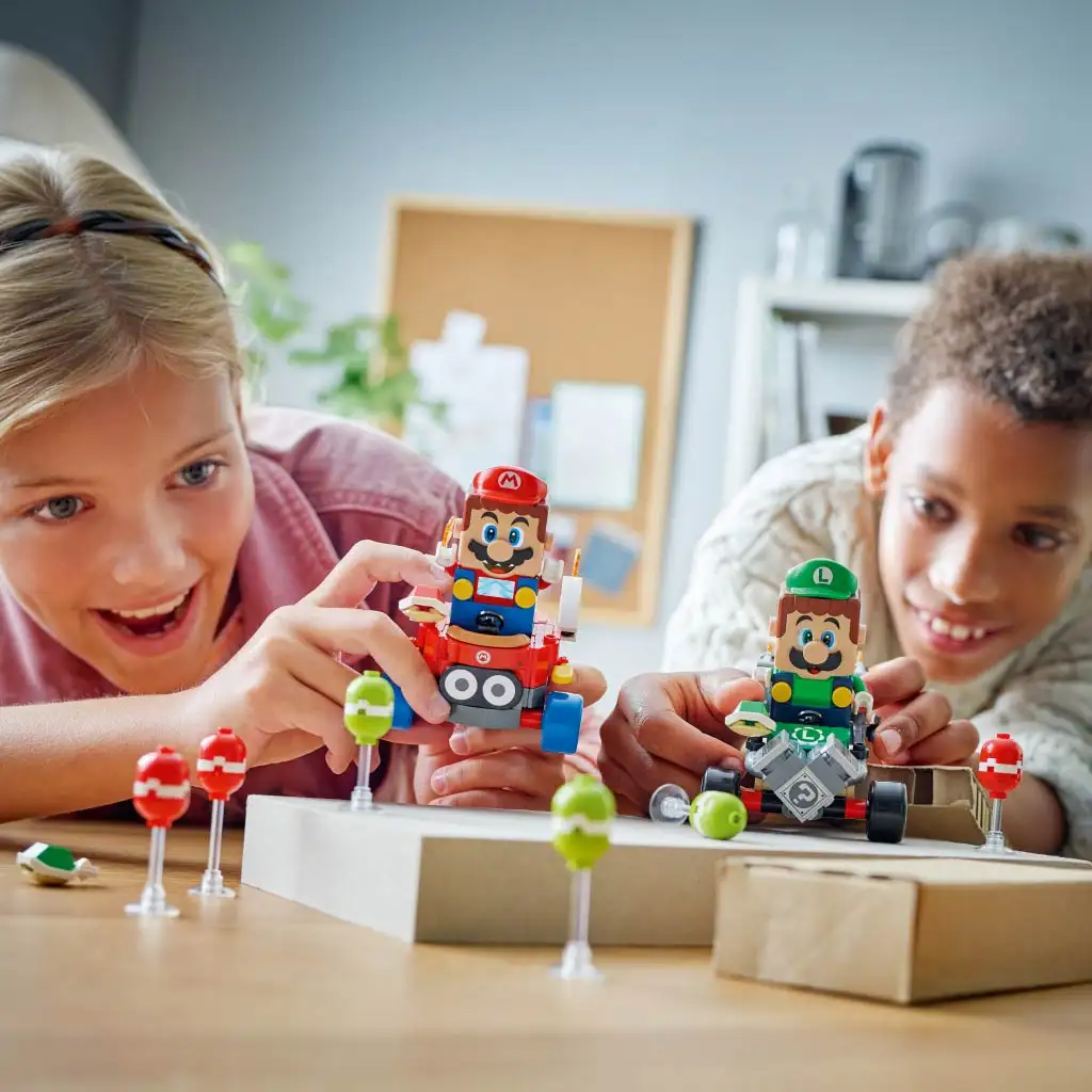 LEGO® Super Mario™: Mario Kart™ – Baby Mario és Baby Luigi (72034) kép 3