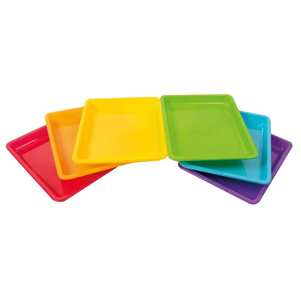 PlayBox: Farebná plastová tácka 28x22x3cm 1ks